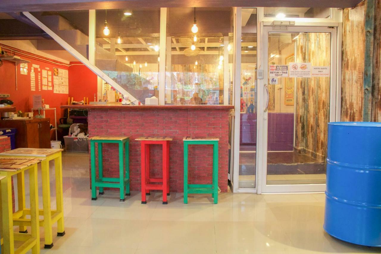 Fun Wan Hostel Bangkok Banguecoque Exterior foto
