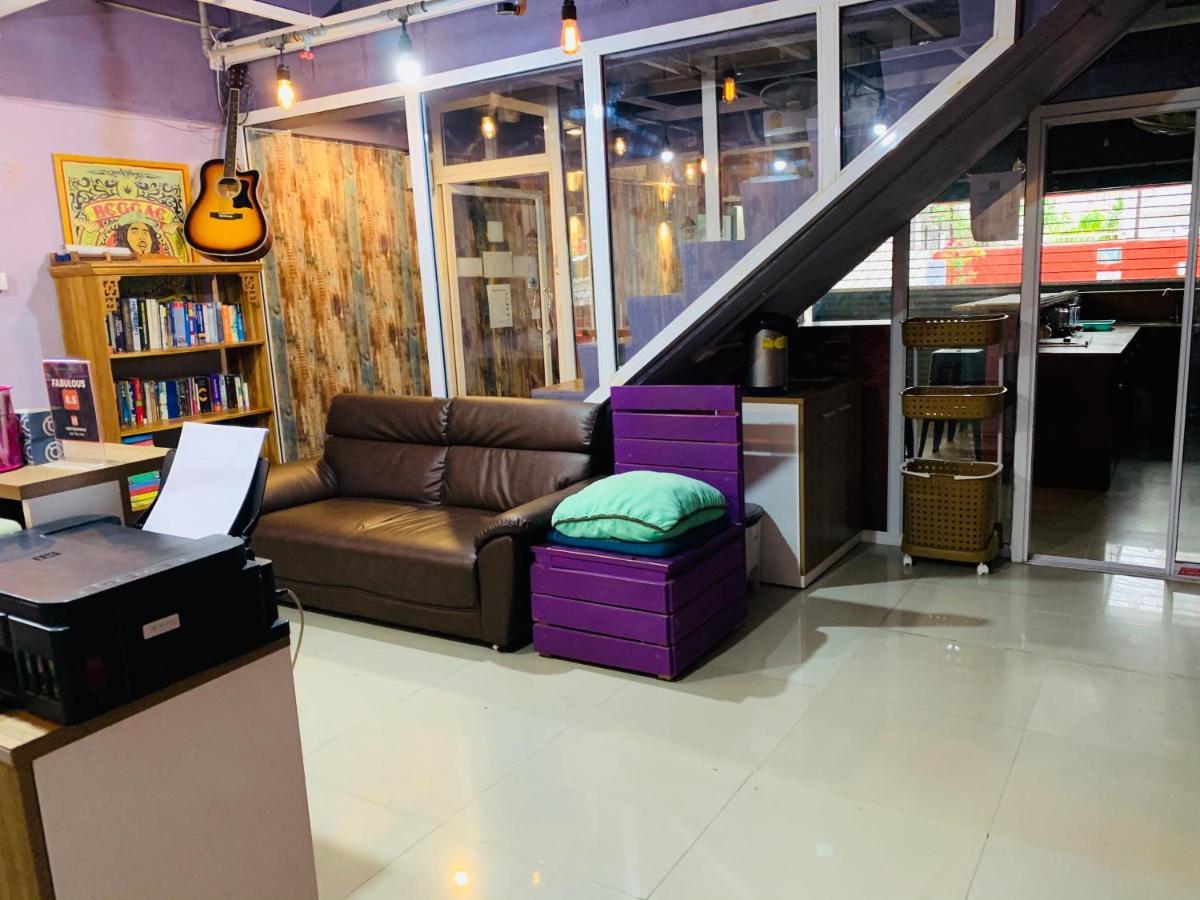Fun Wan Hostel Bangkok Banguecoque Exterior foto
